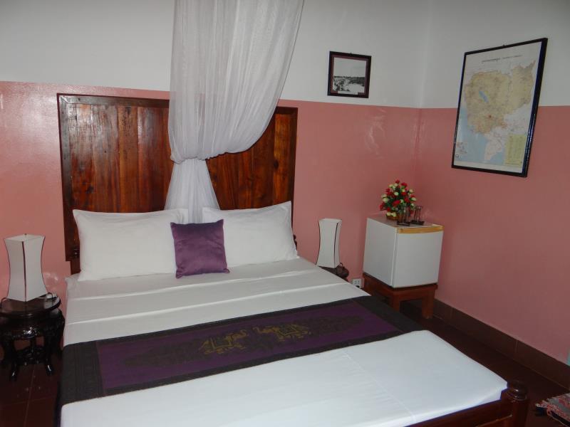 Alibi Guesthouse Phnom Penh Exterior foto