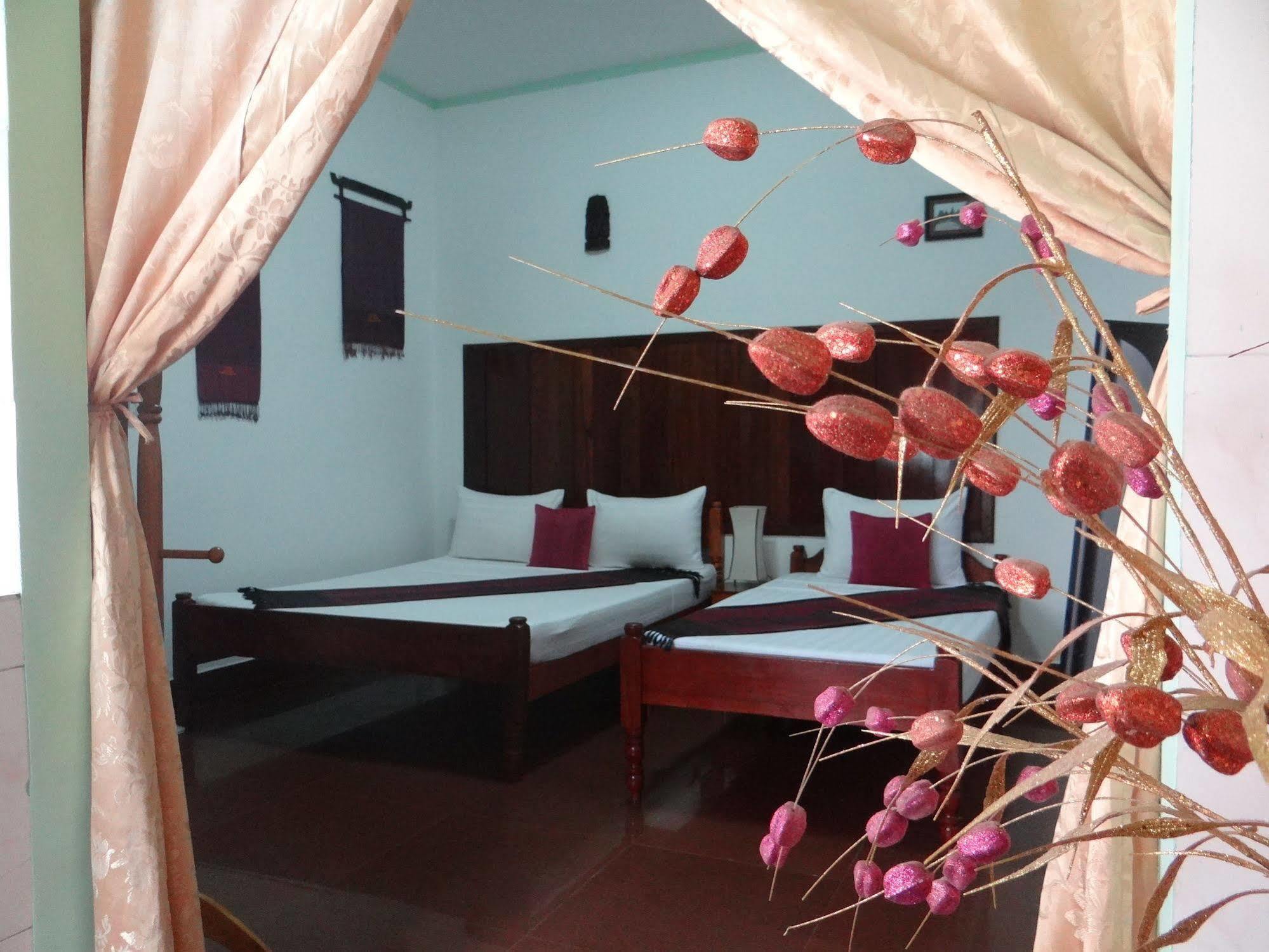 Alibi Guesthouse Phnom Penh Exterior foto